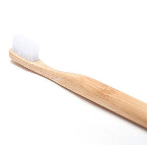 Brosse à dents - poils de dureté moyenne - Georganics - Natoho